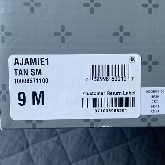 EUC T-strap Jamie sandals from Sun + Stone size 9 - Picture 5 of 7